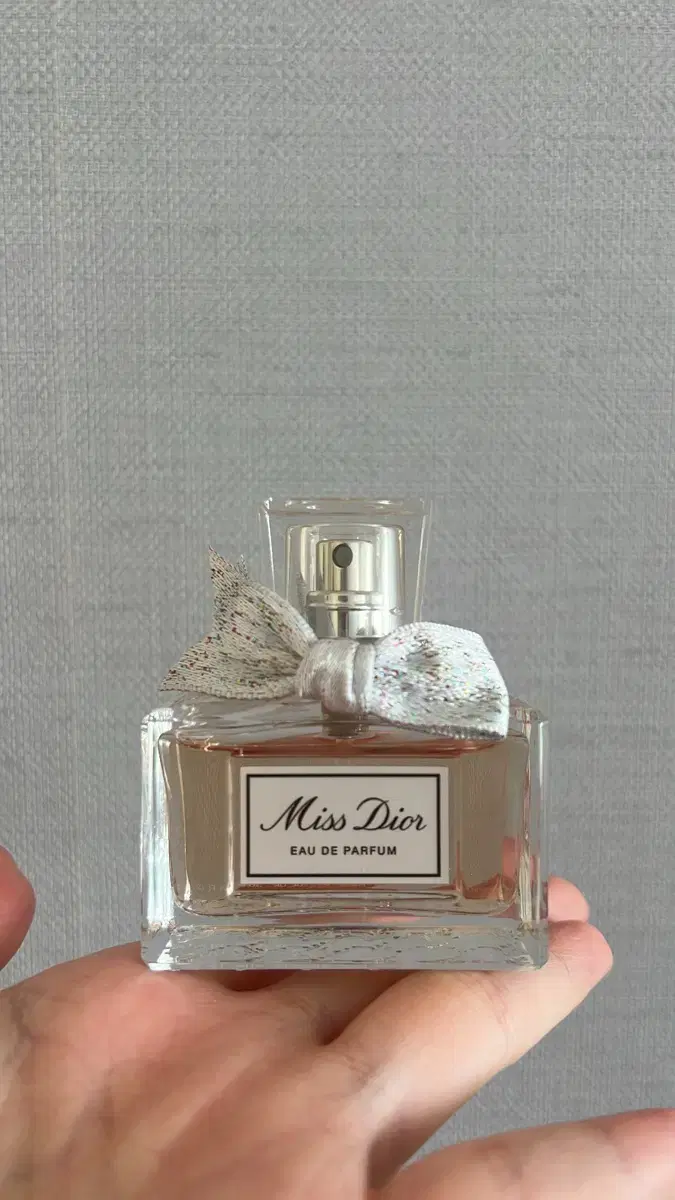 DIOR ミス ディオール エッセンス 35ml 湖水 MISS DIOR ESSENCE 35ML